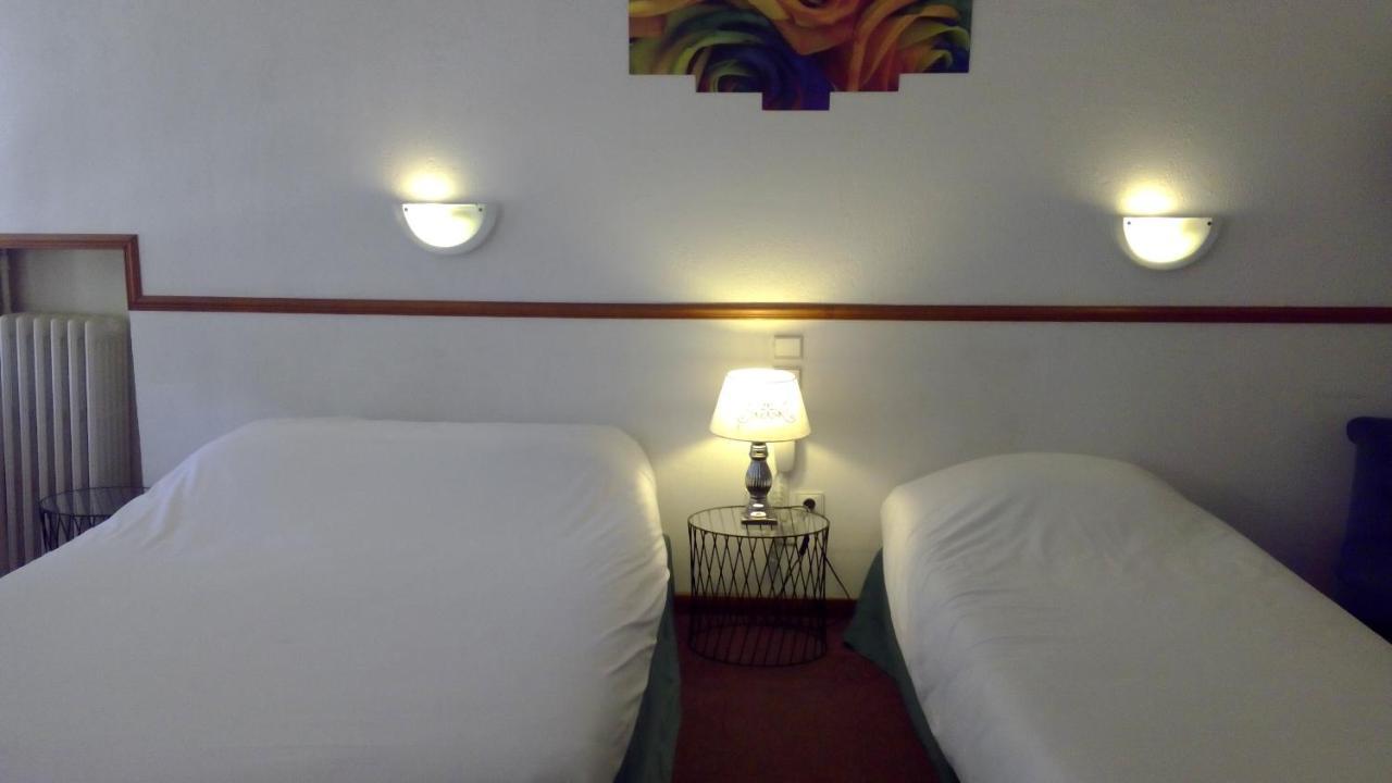 Hotel Central Carcassonne Bagian luar foto
