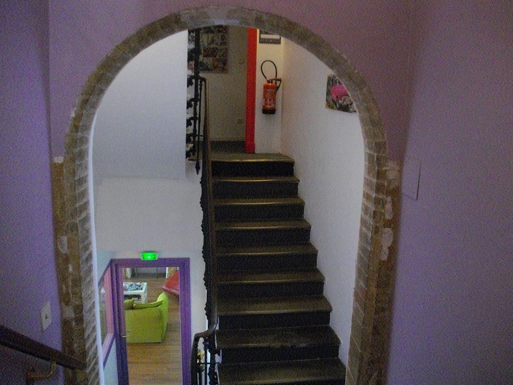 Hotel Central Carcassonne Bagian luar foto